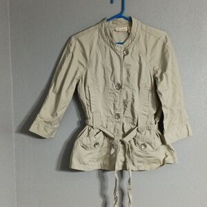 DKNY Button Down Shirt Size Medium